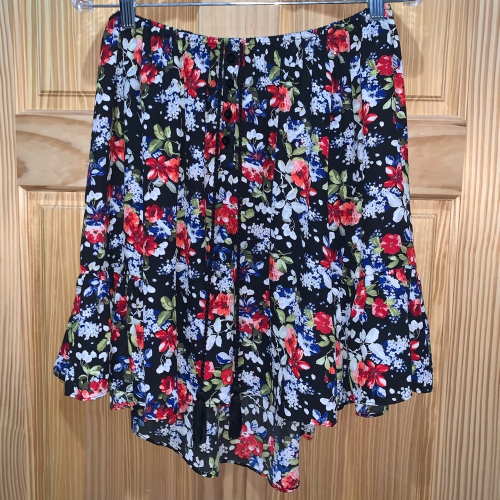Floral off-the-shoulder shirt